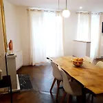 Champs Elysee Charming Appartement