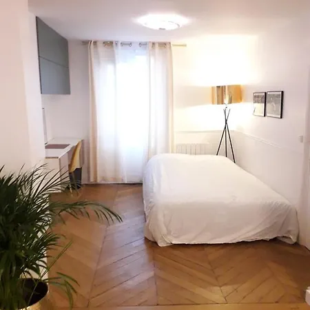 Champs Elysee Charming Appartamento